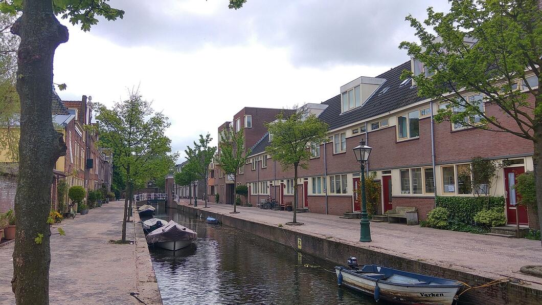 Woningen Doelencomplex Leiden met Doelengracht