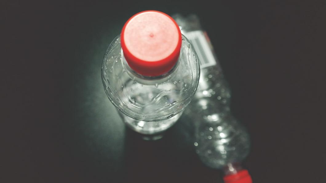 Plastic fles