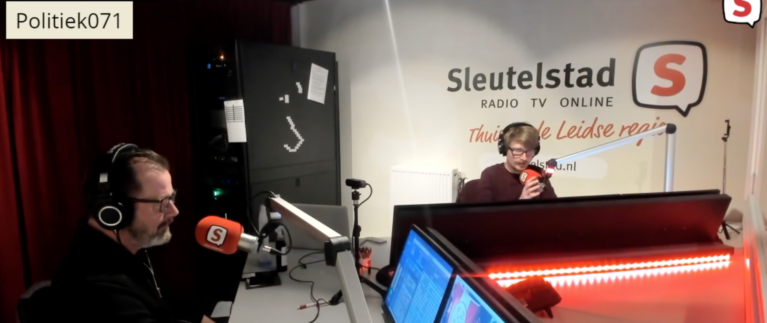 Raadslid Walter van Peijpe in de studio van Sleutelstad